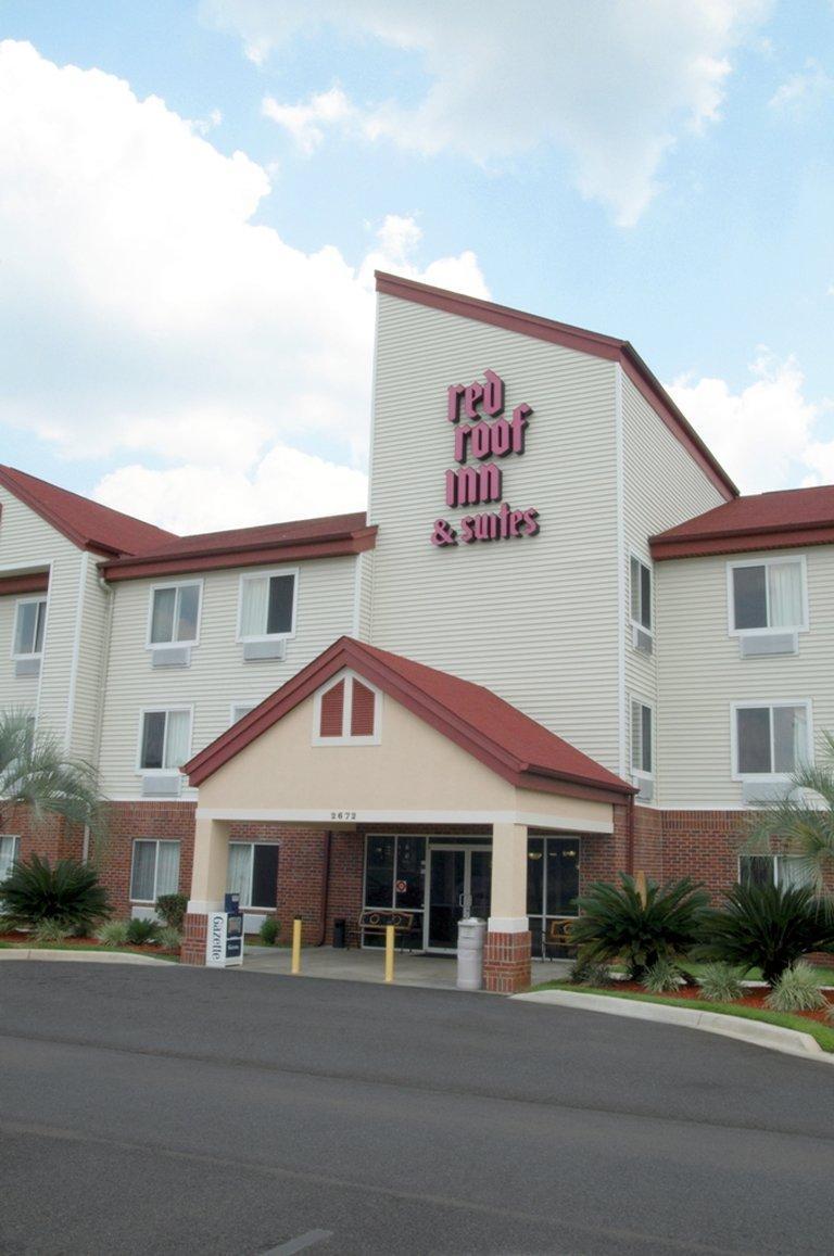 Red Roof Inn & Suites Pensacola East - Милтън Екстериор снимка